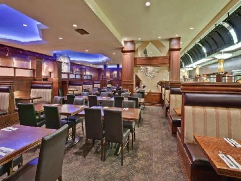 *** Hotel Holiday Inn Montreal Midtown Canada