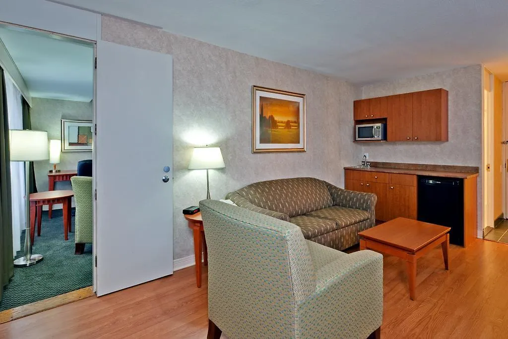 Holiday Inn Montreal Midtown 3*,  Canada